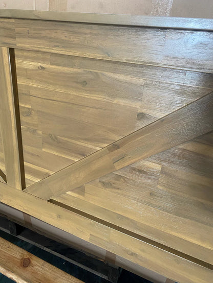 Farmhouse Bed - Queen/King
