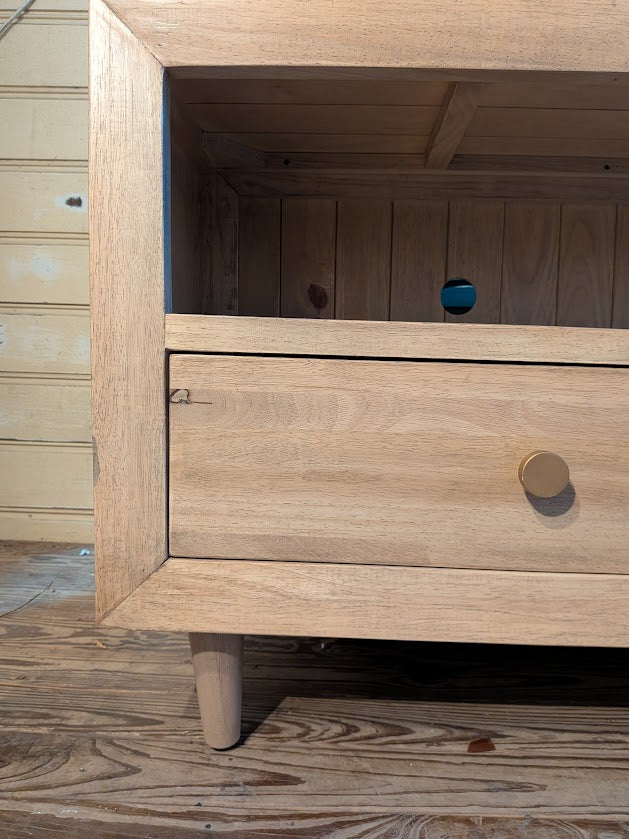 Malmo Large Media Unit in Sustainable Hevea Hardwood 2000